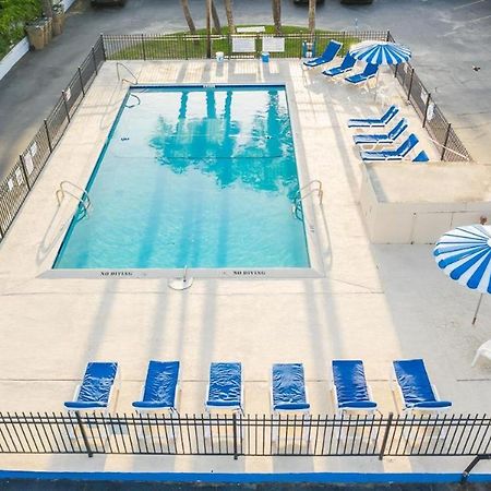 Royal Palms Motel Tybee Island Екстер'єр фото